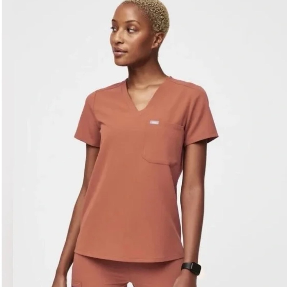 Figs Scrub Top Size XS Terracotta